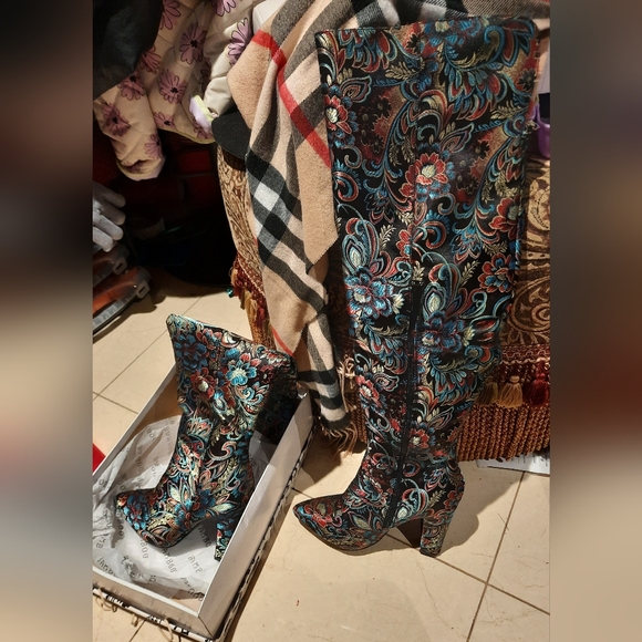 BAMBOO Shoes - NWT Multicolor Paisley SEXXXY OVER THE KNEE High Heel Boots 8.5 Ultimate Gift 🎄
